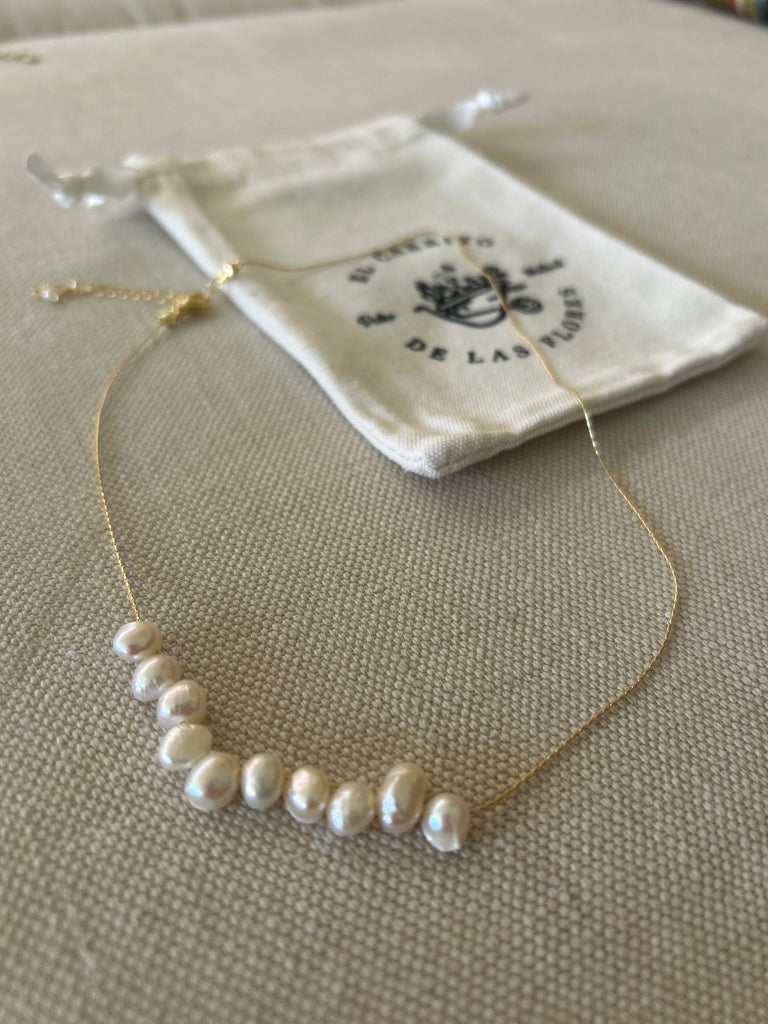 Collar perlitas cultivadas