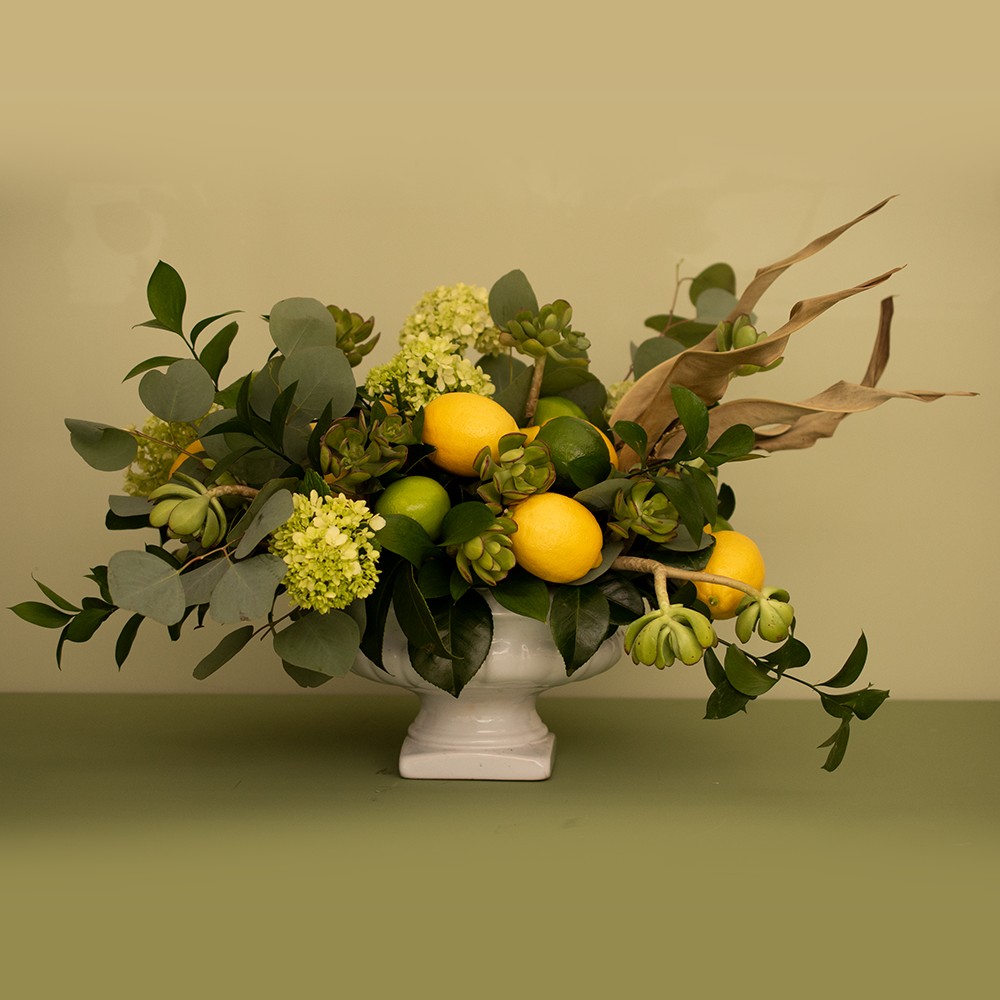 Frutero de cerámica esmaltada con hortensias verdes a domicilio en CDMX.